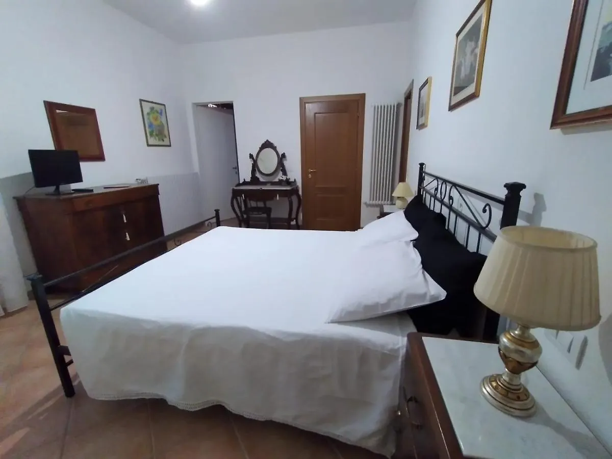 B&B L'Oliveto Lucignano 0*,  Italy